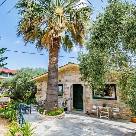 Kastro Stone House Ferienhaus