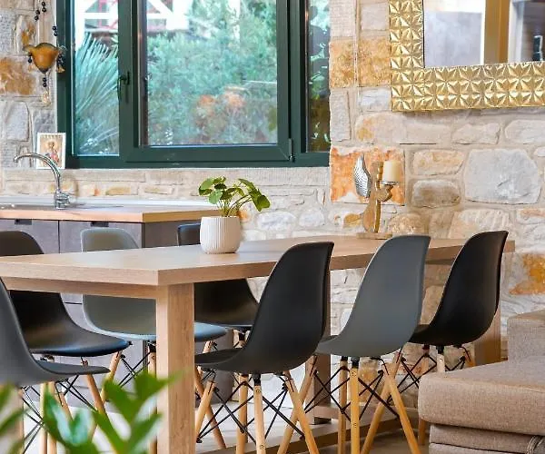 Kastro Stone House Σπίτι διακοπών *