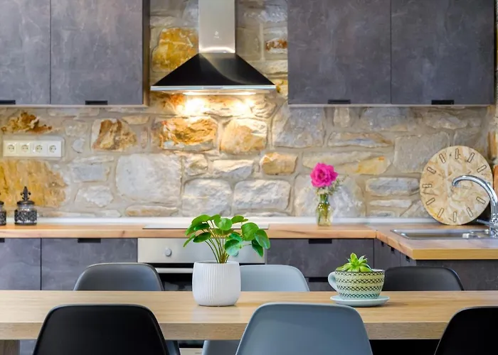 Kastro Stone House * Σκάλα Ποταμιάς